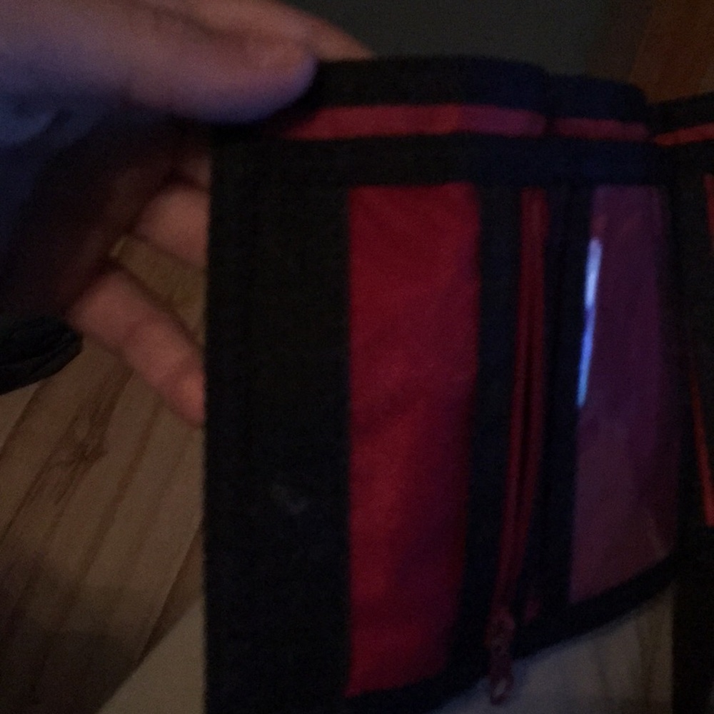 DC wallet - Picture 2 of 4